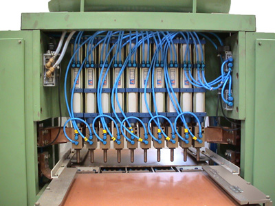 Multi-head Spot Welder